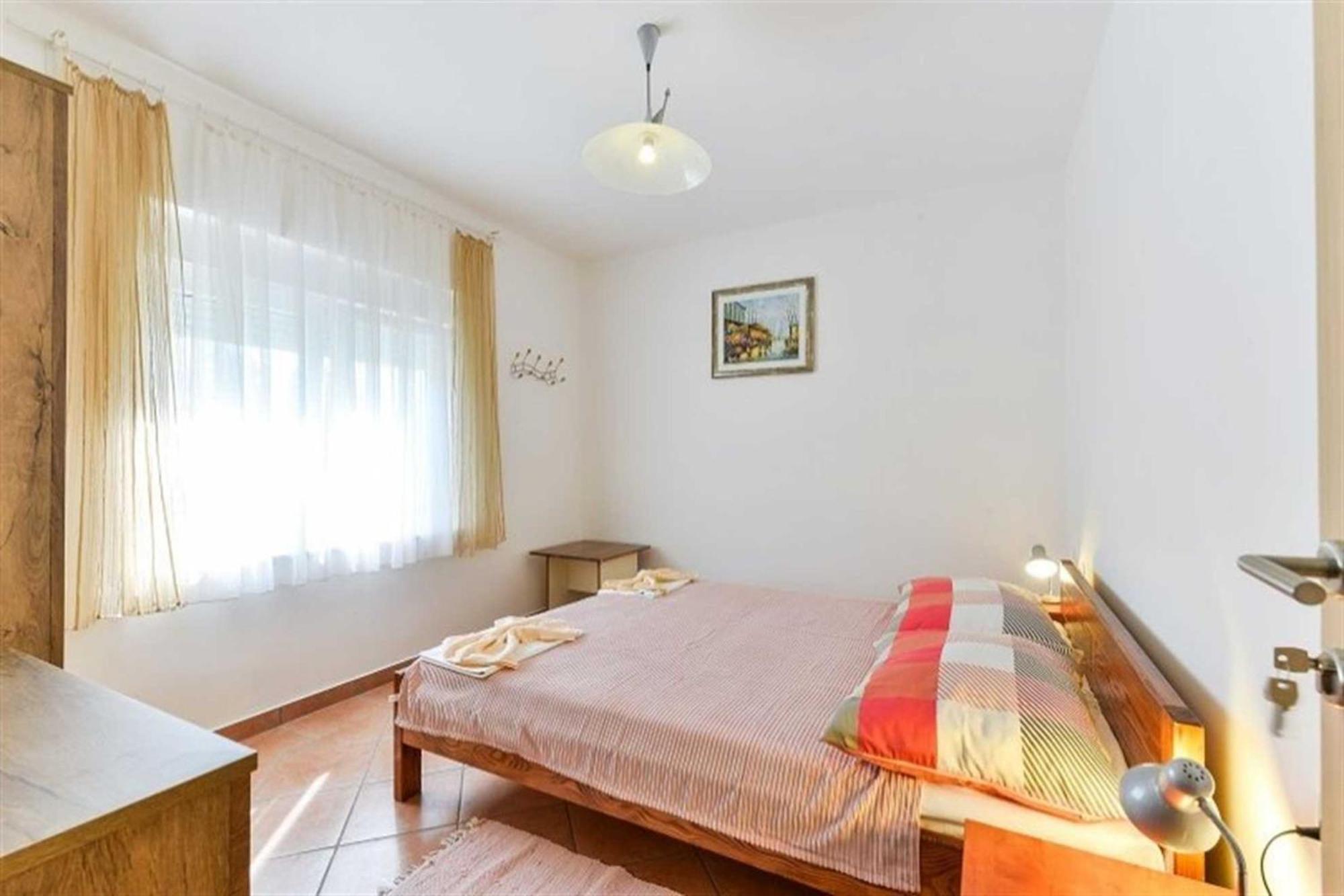 Apartment House Inga Вир Екстериор снимка