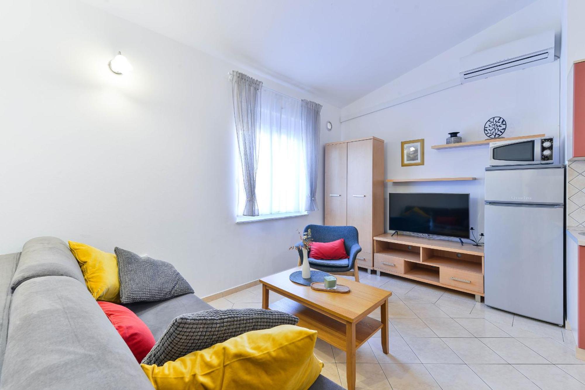 Apartment House Inga Вир Екстериор снимка