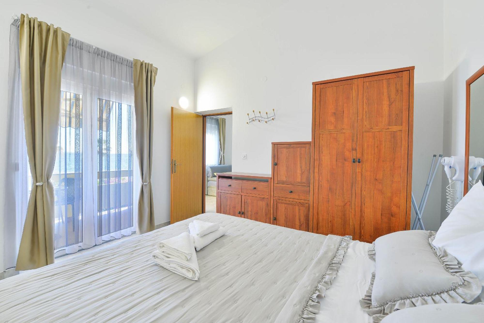Apartment House Inga Вир Екстериор снимка