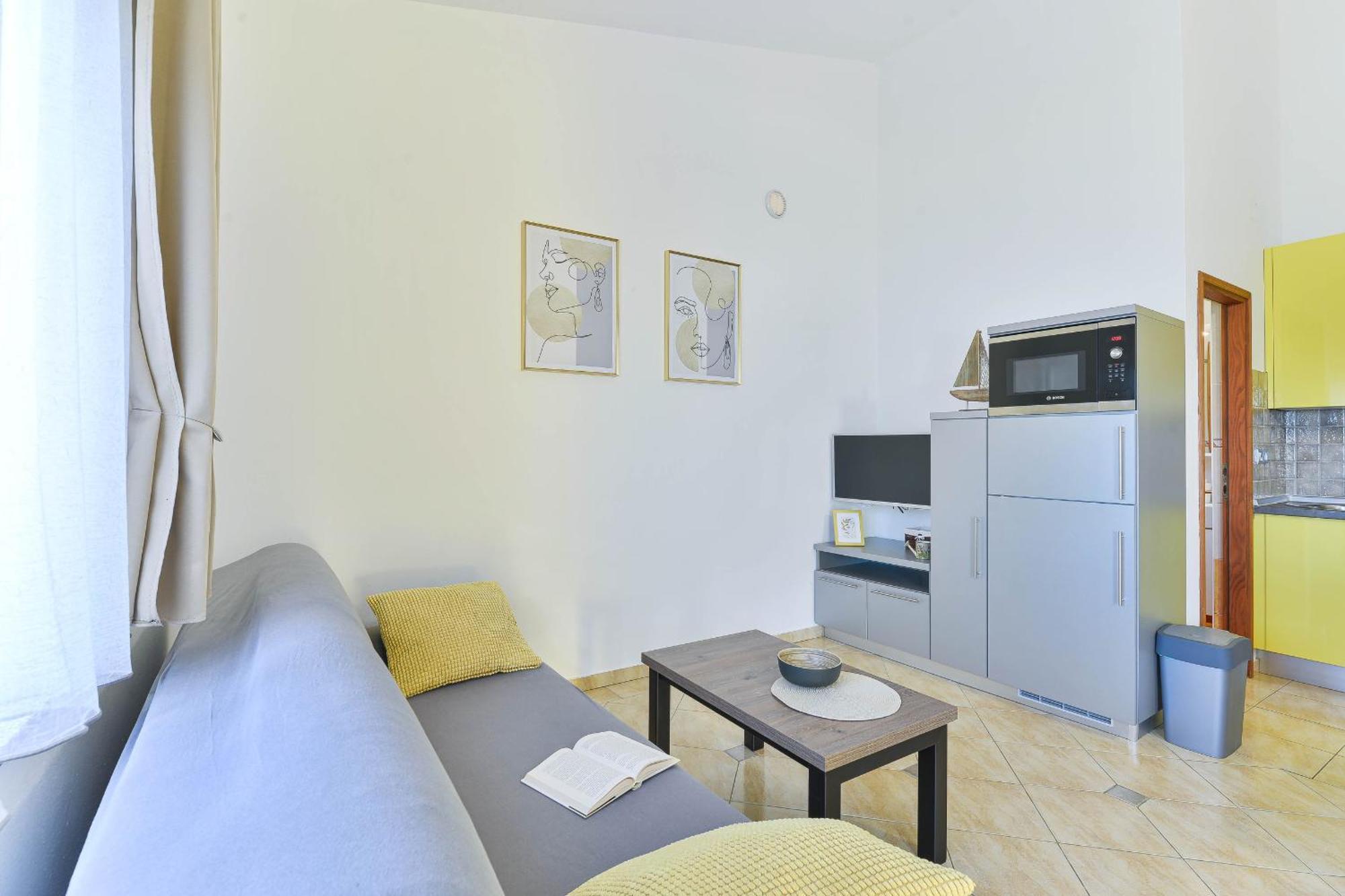 Apartment House Inga Вир Екстериор снимка