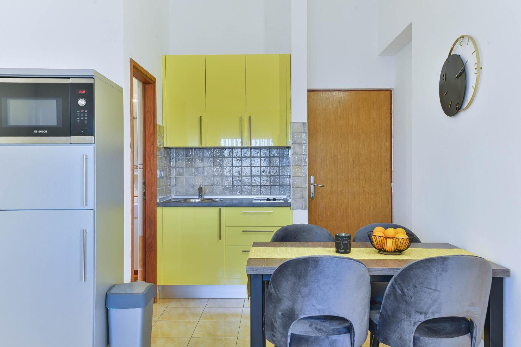 Apartment House Inga Вир Екстериор снимка